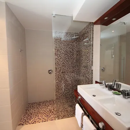 Mar Da Luz, Algarve * Praia Da Luz