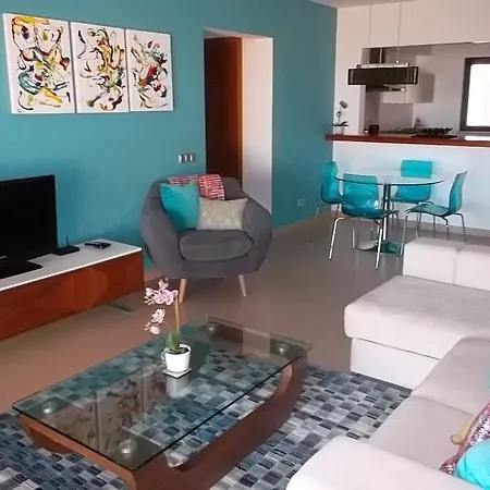 Mar Da Luz, Algarve Apartment *